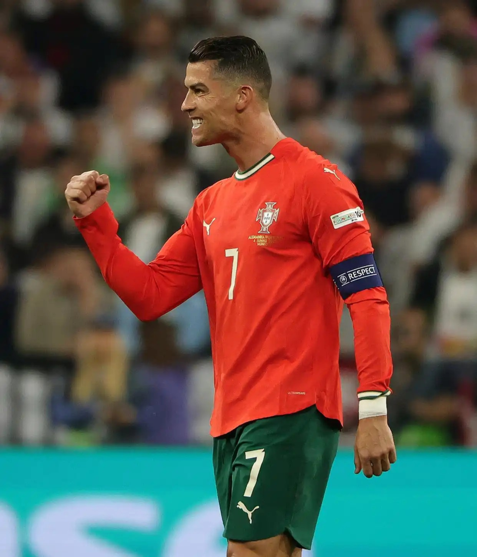 马龙击败老对手C罗，晋级之路一路高歌！的简单介绍-开云下载